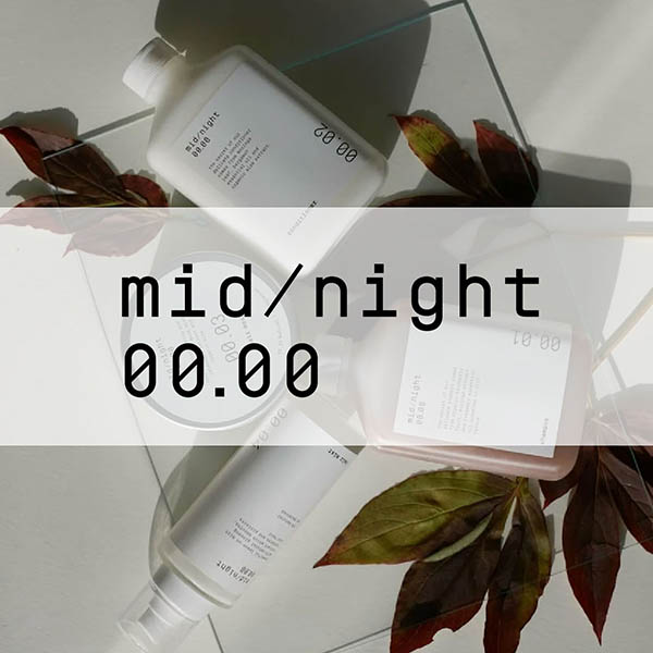 MID/NIGHT 00.00